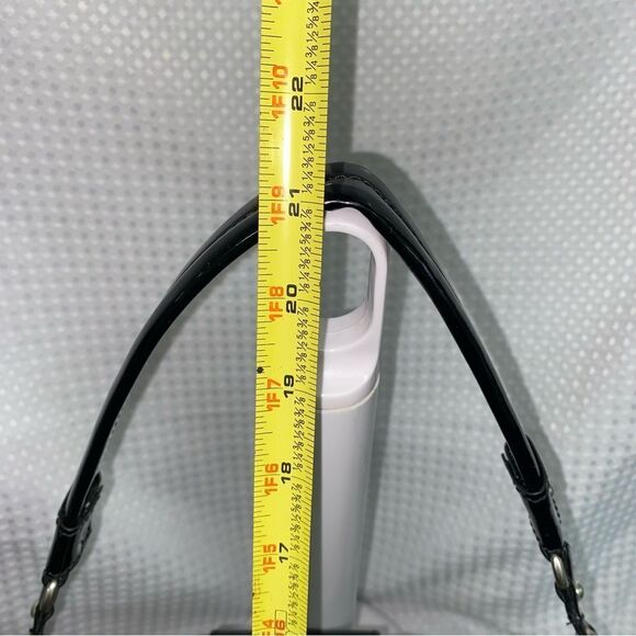 BCBG Max Adria XL hobo bag NWOT - Picture 6 of 8